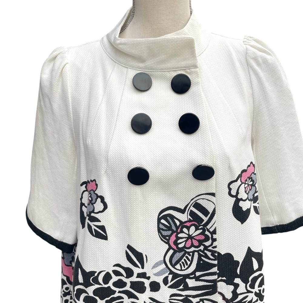 Anna Sui White/Black/Pink Embroidered Floral Short Sleeve Swing Coat (6) - Picture 6 of 16